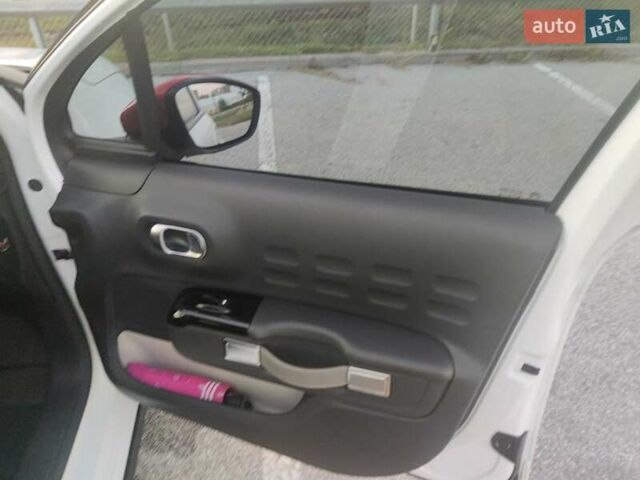 Сітроен С3 2021 у Києві на Automoto.ua Білий Сітроен С3, об'ємом двигуна 1.2 л та пробігом 60 тис. км за 15250 $, фото 20 на Automoto.ua