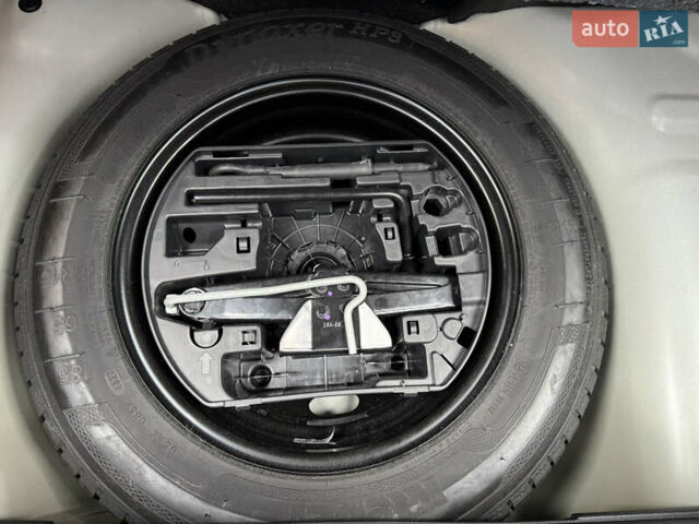 Белый Ситроен С3, объемом двигателя 1.2 л и пробегом 70 тыс. км за 11299 $, фото 48 на Automoto.ua