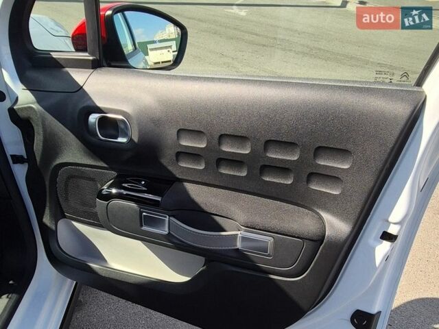 Белый Ситроен С3, объемом двигателя 1.2 л и пробегом 25 тыс. км за 18700 $, фото 27 на Automoto.ua