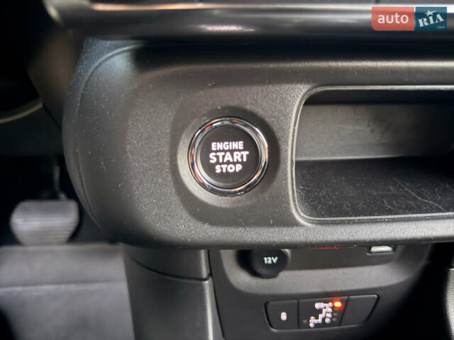 Белый Ситроен С3, объемом двигателя 1.2 л и пробегом 36 тыс. км за 14500 $, фото 32 на Automoto.ua