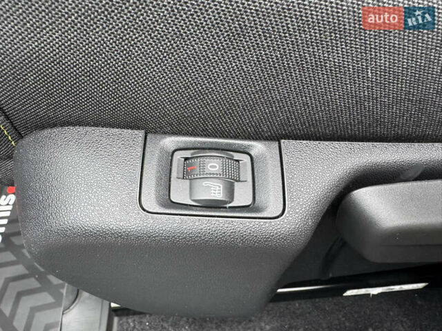 Белый Ситроен С3, объемом двигателя 1.2 л и пробегом 70 тыс. км за 11299 $, фото 28 на Automoto.ua