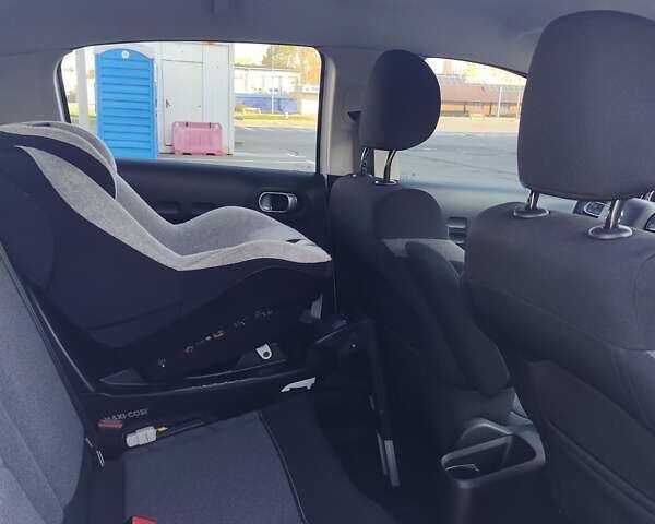 Белый Ситроен С3, объемом двигателя 1.2 л и пробегом 85 тыс. км за 16500 $, фото 6 на Automoto.ua