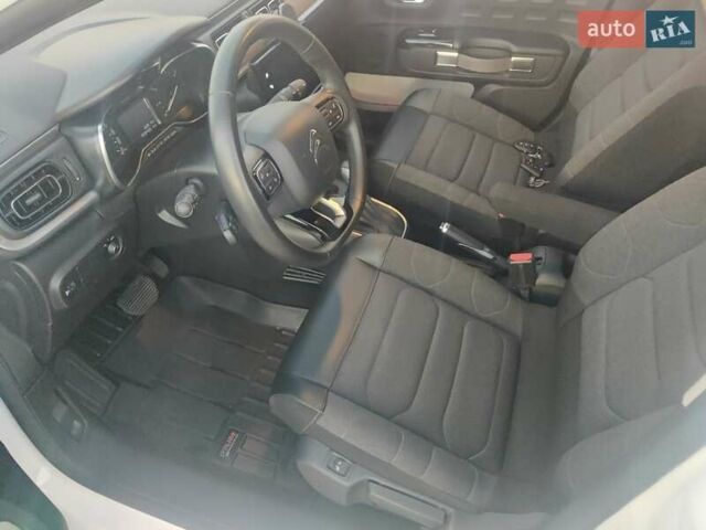 Сітроен С3 2021 у Києві на Automoto.ua Білий Сітроен С3, об'ємом двигуна 1.2 л та пробігом 60 тис. км за 15250 $, фото 24 на Automoto.ua