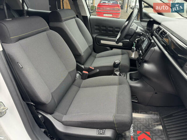 Белый Ситроен С3, объемом двигателя 1.2 л и пробегом 70 тыс. км за 11299 $, фото 45 на Automoto.ua