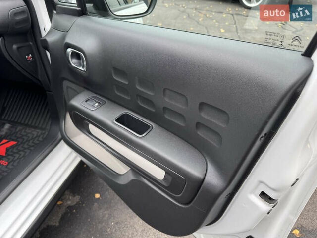 Белый Ситроен С3, объемом двигателя 1.2 л и пробегом 70 тыс. км за 11299 $, фото 41 на Automoto.ua