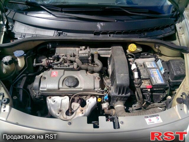 Бежевый Ситроен С3, объемом двигателя 1.4 л и пробегом 140 тыс. км за 2300 $, фото 2 на Automoto.ua