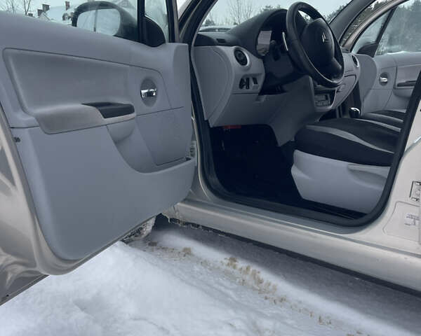 Бежевий Сітроен С3, об'ємом двигуна 1.36 л та пробігом 30 тис. км за 4800 $, фото 13 на Automoto.ua