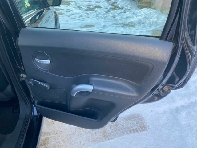 Черный Ситроен С3, объемом двигателя 1.1 л и пробегом 265 тыс. км за 3000 $, фото 10 на Automoto.ua