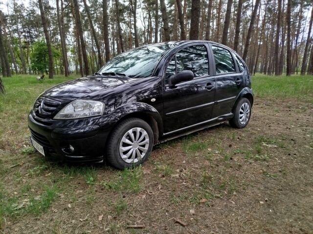 Черный Ситроен С3, объемом двигателя 1.4 л и пробегом 186 тыс. км за 3800 $, фото 1 на Automoto.ua