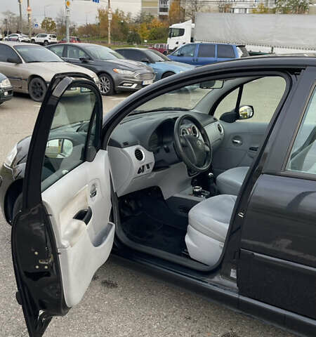 Черный Ситроен С3, объемом двигателя 1.12 л и пробегом 65 тыс. км за 5300 $, фото 9 на Automoto.ua