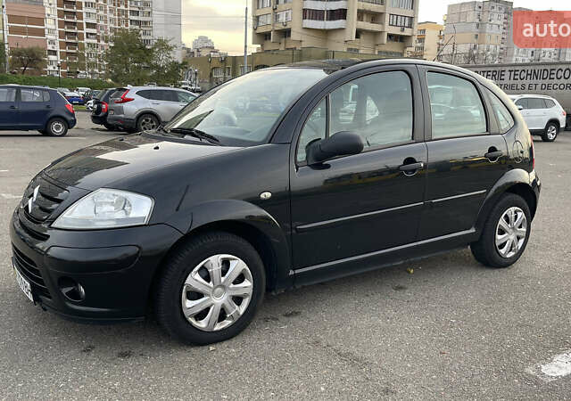 Черный Ситроен С3, объемом двигателя 1.12 л и пробегом 65 тыс. км за 5300 $, фото 2 на Automoto.ua