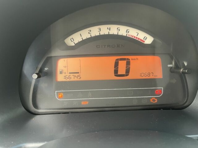 Черный Ситроен С3, объемом двигателя 1.4 л и пробегом 166 тыс. км за 3800 $, фото 7 на Automoto.ua