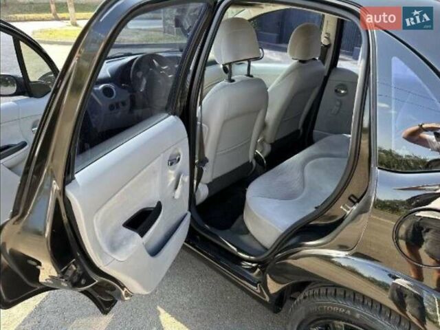 Чорний Сітроен С3, об'ємом двигуна 1.4 л та пробігом 180 тис. км за 5500 $, фото 4 на Automoto.ua