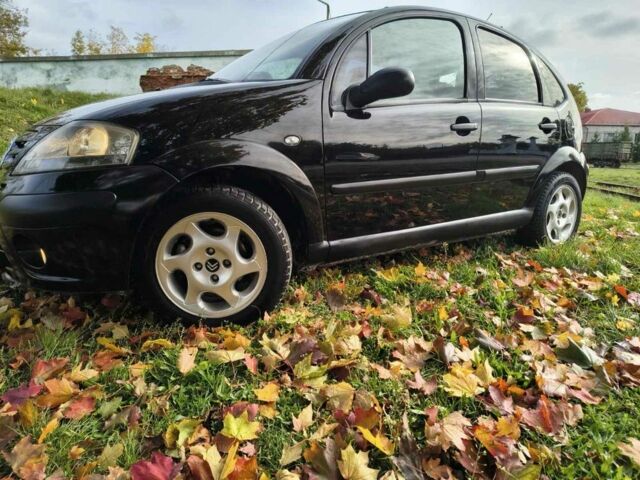 Черный Ситроен С3, объемом двигателя 1.4 л и пробегом 166 тыс. км за 3800 $, фото 4 на Automoto.ua