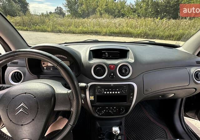 Черный Ситроен С3, объемом двигателя 1.6 л и пробегом 230 тыс. км за 3999 $, фото 19 на Automoto.ua