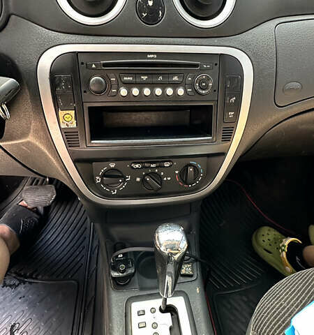 Черный Ситроен С3, объемом двигателя 1.6 л и пробегом 230 тыс. км за 3999 $, фото 20 на Automoto.ua