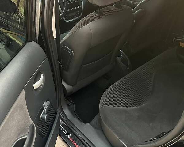 Черный Ситроен С3, объемом двигателя 1.4 л и пробегом 156 тыс. км за 4500 $, фото 23 на Automoto.ua