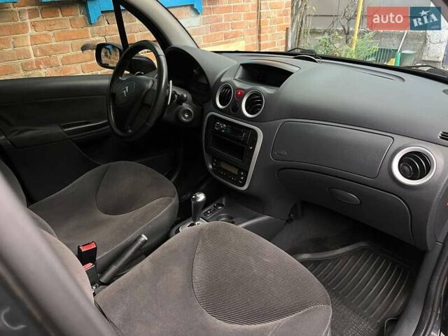 Черный Ситроен С3, объемом двигателя 1.4 л и пробегом 156 тыс. км за 4500 $, фото 18 на Automoto.ua