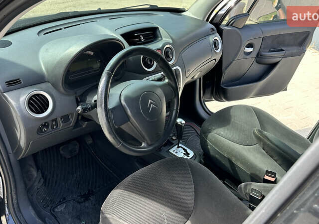 Черный Ситроен С3, объемом двигателя 1.6 л и пробегом 230 тыс. км за 3999 $, фото 18 на Automoto.ua
