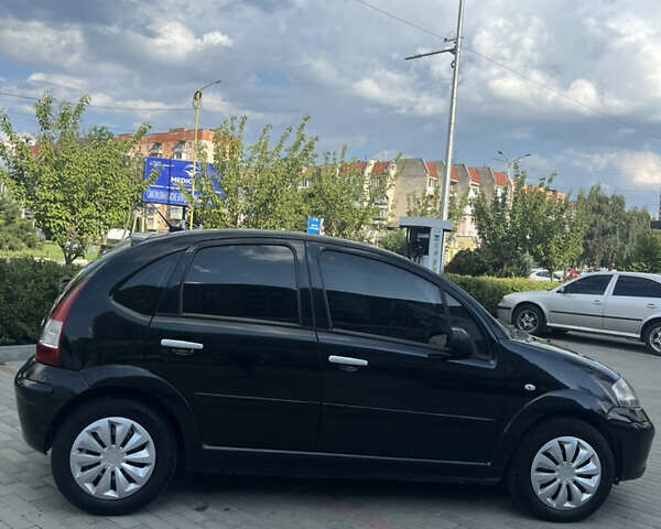 Черный Ситроен С3, объемом двигателя 1.36 л и пробегом 229 тыс. км за 4750 $, фото 11 на Automoto.ua