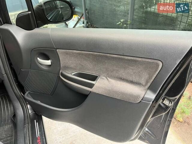 Черный Ситроен С3, объемом двигателя 1.4 л и пробегом 156 тыс. км за 4500 $, фото 19 на Automoto.ua