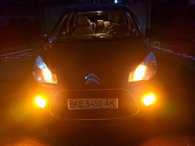 Черный Ситроен С3, объемом двигателя 1.6 л и пробегом 172 тыс. км за 5500 $, фото 1 на Automoto.ua