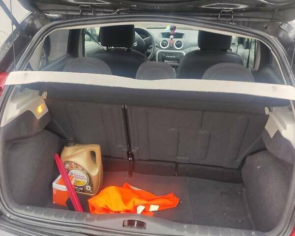 Черный Ситроен С3, объемом двигателя 1.36 л и пробегом 129 тыс. км за 4200 $, фото 11 на Automoto.ua