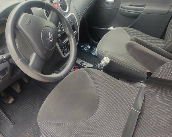 Черный Ситроен С3, объемом двигателя 1.36 л и пробегом 129 тыс. км за 4200 $, фото 10 на Automoto.ua