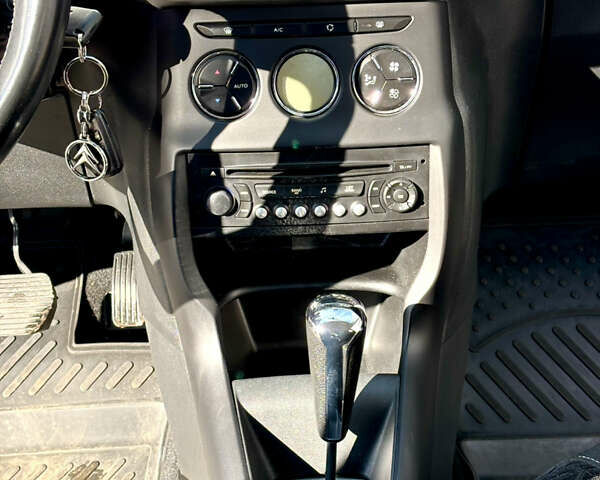 Сітроен С3 2010 у Києві на Automoto.ua Чорний Сітроен С3, об'ємом двигуна 1.6 л та пробігом 142 тис. км за 6100 $, фото 14 на Automoto.ua