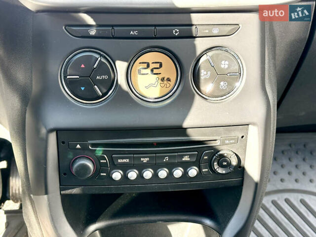 Сітроен С3 2010 у Києві на Automoto.ua Чорний Сітроен С3, об'ємом двигуна 1.6 л та пробігом 142 тис. км за 6100 $, фото 17 на Automoto.ua