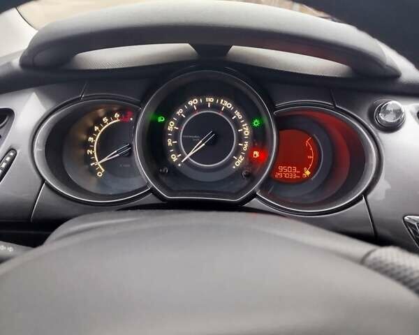 Черный Ситроен С3, объемом двигателя 1.4 л и пробегом 300 тыс. км за 5200 $, фото 10 на Automoto.ua