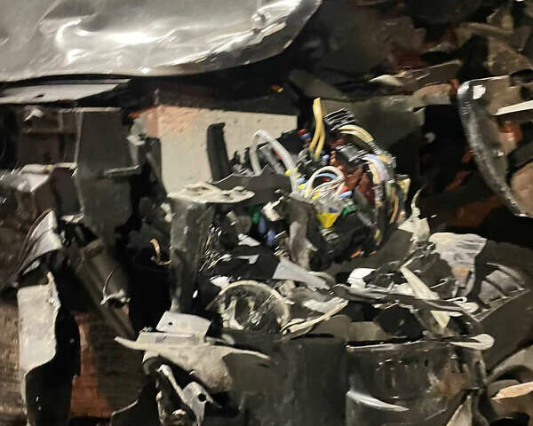 Чорний Сітроен С3, об'ємом двигуна 1.6 л та пробігом 260 тис. км за 2200 $, фото 7 на Automoto.ua