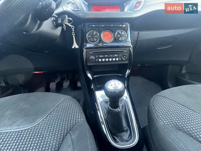 Черный Ситроен С3, объемом двигателя 1.4 л и пробегом 236 тыс. км за 5500 $, фото 22 на Automoto.ua