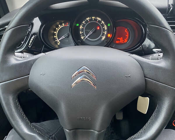 Черный Ситроен С3, объемом двигателя 1.4 л и пробегом 190 тыс. км за 5250 $, фото 45 на Automoto.ua