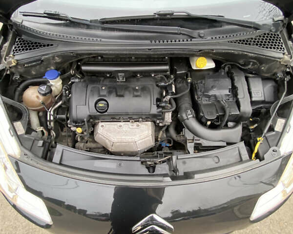 Черный Ситроен С3, объемом двигателя 1.4 л и пробегом 190 тыс. км за 5250 $, фото 37 на Automoto.ua