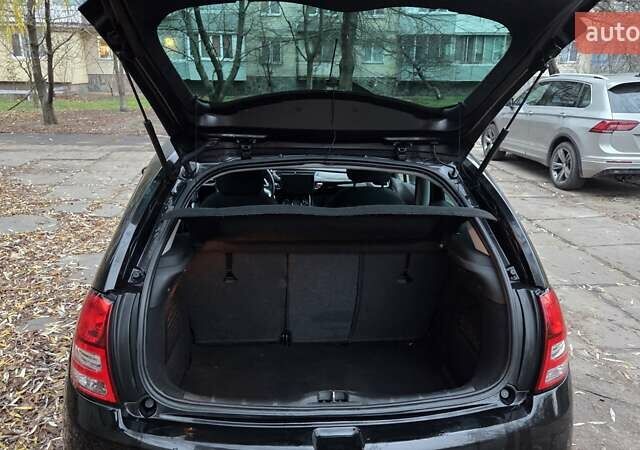 Черный Ситроен С3, объемом двигателя 1.4 л и пробегом 156 тыс. км за 6900 $, фото 6 на Automoto.ua