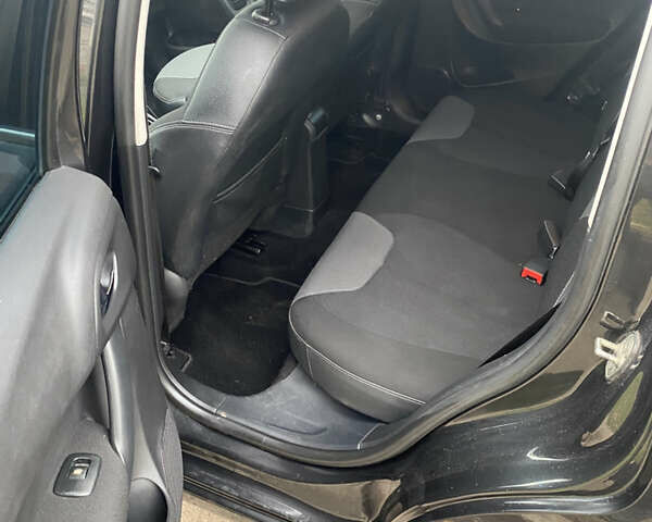 Черный Ситроен С3, объемом двигателя 1.4 л и пробегом 190 тыс. км за 5250 $, фото 24 на Automoto.ua