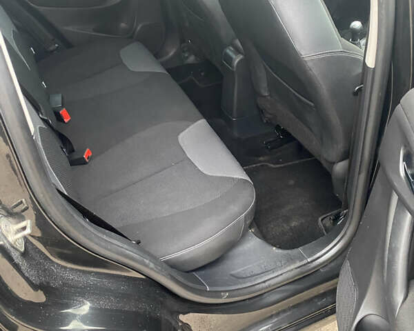 Черный Ситроен С3, объемом двигателя 1.4 л и пробегом 190 тыс. км за 5250 $, фото 15 на Automoto.ua