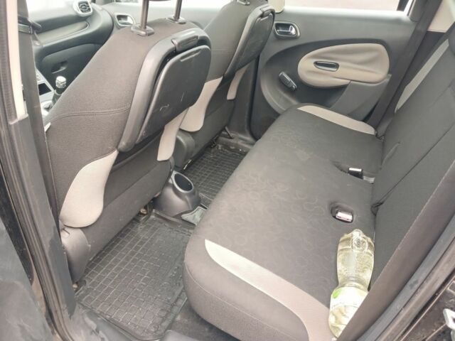 Черный Ситроен С3, объемом двигателя 1.6 л и пробегом 280 тыс. км за 3999 $, фото 7 на Automoto.ua