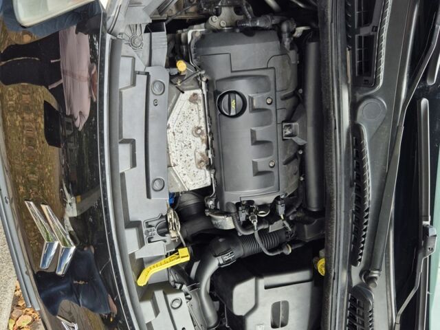 Черный Ситроен С3, объемом двигателя 1.4 л и пробегом 210 тыс. км за 6300 $, фото 3 на Automoto.ua