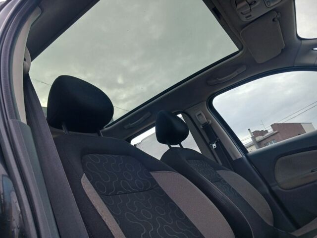 Черный Ситроен С3, объемом двигателя 1.6 л и пробегом 280 тыс. км за 3999 $, фото 4 на Automoto.ua