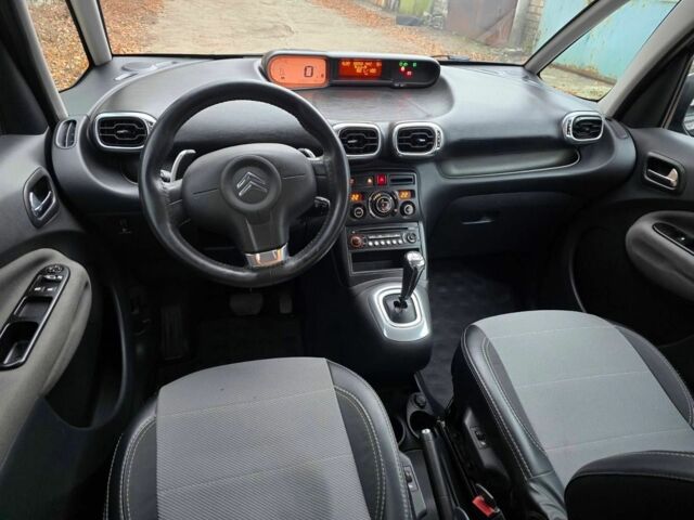 Черный Ситроен С3, объемом двигателя 1.6 л и пробегом 164 тыс. км за 6100 $, фото 9 на Automoto.ua