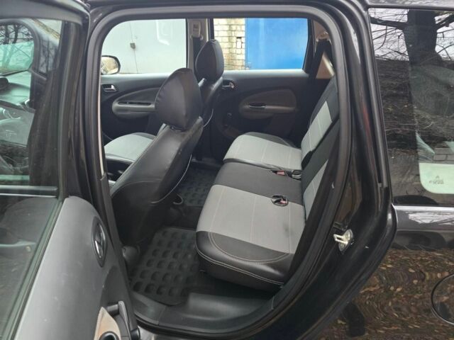 Черный Ситроен С3, объемом двигателя 1.6 л и пробегом 164 тыс. км за 6100 $, фото 8 на Automoto.ua