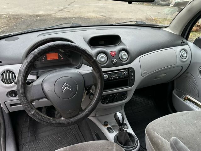 Фиолетовый Ситроен С3, объемом двигателя 1.4 л и пробегом 250 тыс. км за 3200 $, фото 12 на Automoto.ua