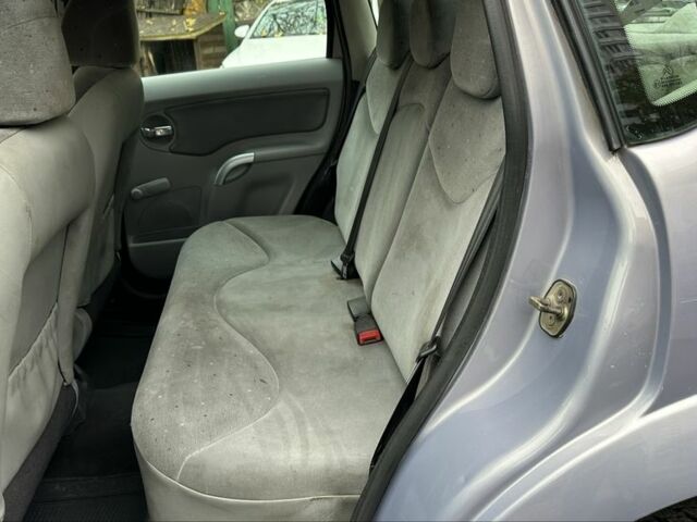 Фиолетовый Ситроен С3, объемом двигателя 1.4 л и пробегом 250 тыс. км за 3200 $, фото 10 на Automoto.ua