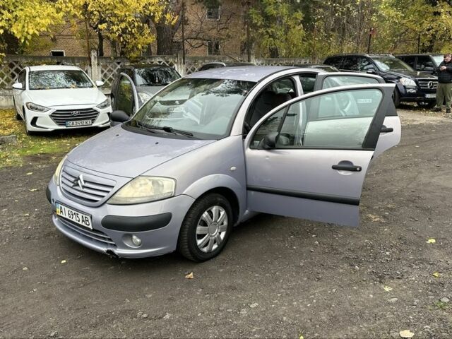 Фиолетовый Ситроен С3, объемом двигателя 1.4 л и пробегом 250 тыс. км за 3200 $, фото 4 на Automoto.ua