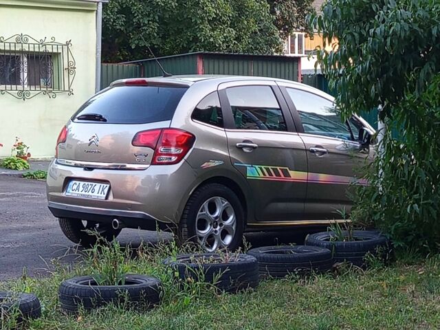 Коричневый Ситроен С3, объемом двигателя 1.4 л и пробегом 300 тыс. км за 5800 $, фото 8 на Automoto.ua