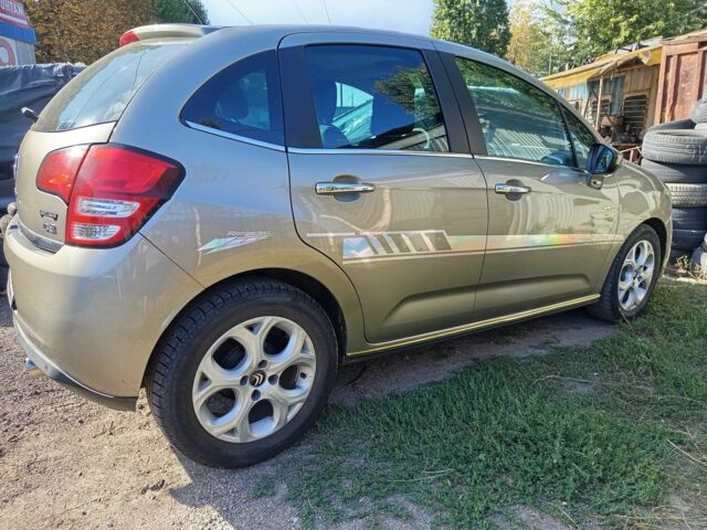 Коричневый Ситроен С3, объемом двигателя 1.4 л и пробегом 300 тыс. км за 5800 $, фото 6 на Automoto.ua