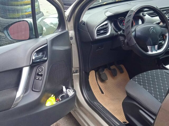 Коричневый Ситроен С3, объемом двигателя 1.4 л и пробегом 300 тыс. км за 5800 $, фото 18 на Automoto.ua