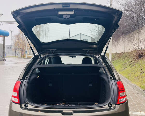 Коричневий Сітроен С3, об'ємом двигуна 1.4 л та пробігом 211 тис. км за 6500 $, фото 8 на Automoto.ua